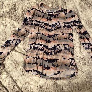 Medium tie-dye long sleeve